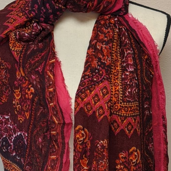 COLLECTION XIIX GEISHA RED PAISLEY WRAP SCARF - Picture 2 of 16